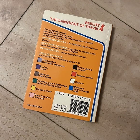 Berlitz New Revised DUTCH Travelers Dictionary Worlds Bestselling Phrase… - Picture 2 of 5